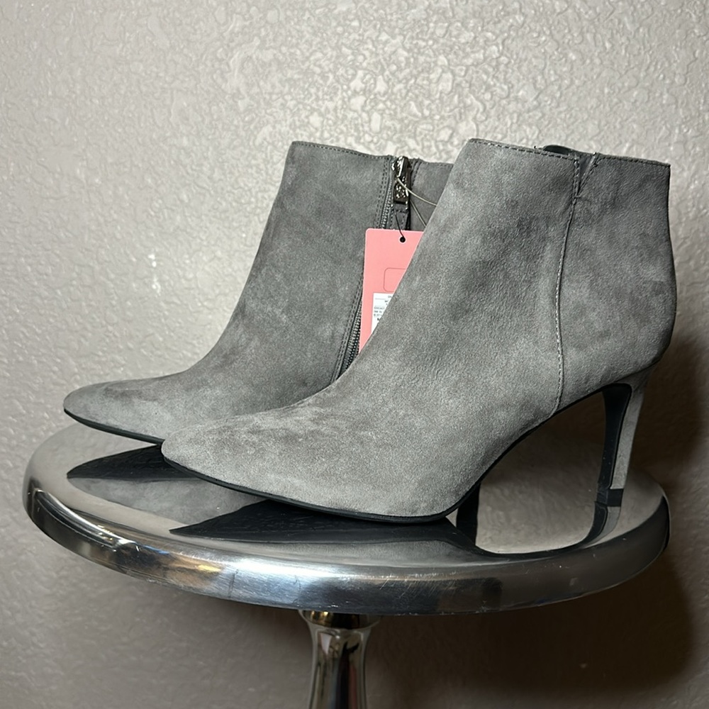 Sam & Libby size 9 gray ankle bootie - Picture 3 of 5